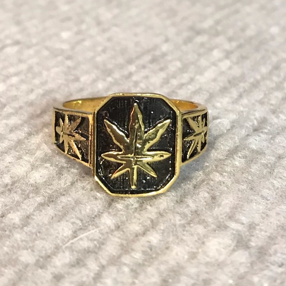Very Cool Hemp Hip Hop Ring - Picture 3 of 4